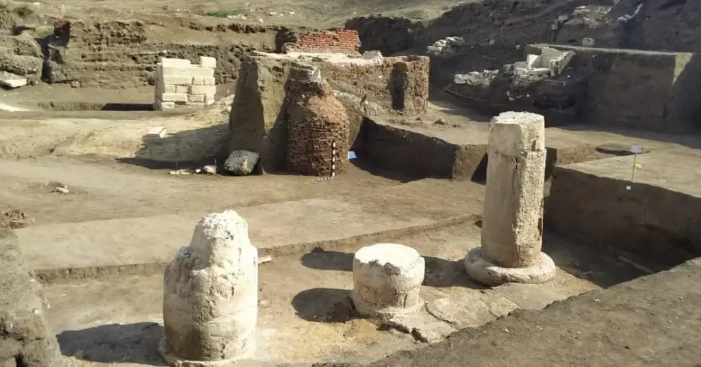 Archaeologists uncover a temple in an ancient Egyptian city dubbed the Hill of the Pharaohs