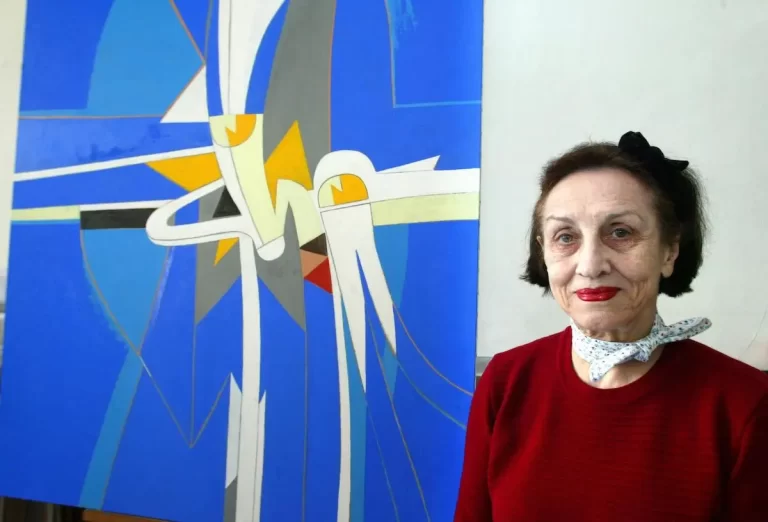 Françoise Gilot with her artwork